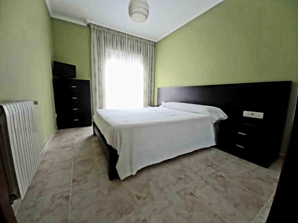 Piso Completo En Camino Ingles - Sigueeiro, Apartment Sigueiro Bagian luar foto